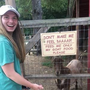 Meet your Posher, Hannah